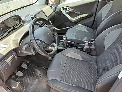 PEUGEOT 2008 PEUGEOT 2008