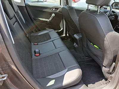 PEUGEOT 2008 PEUGEOT 2008